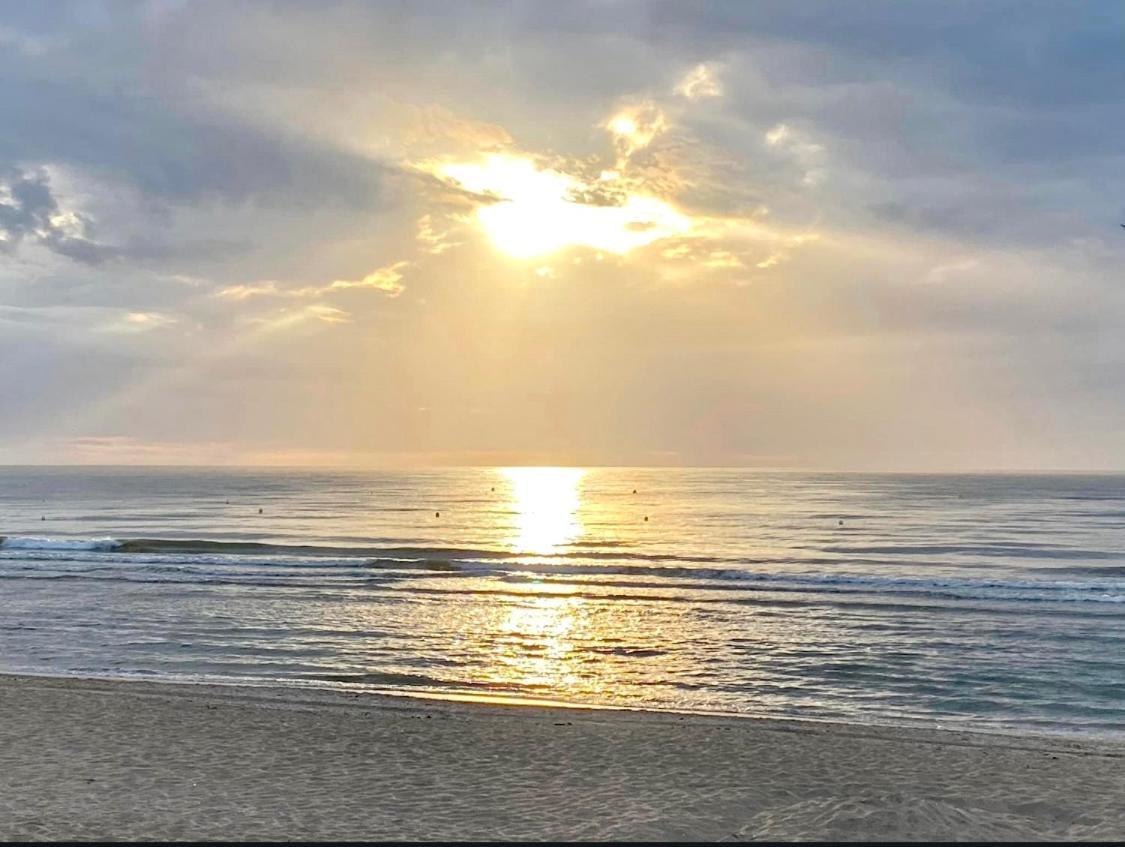 Lesparisnormands - Magnifique Vue Mer - Centre Et Plage Villers-sur-Mer Kültér fotó